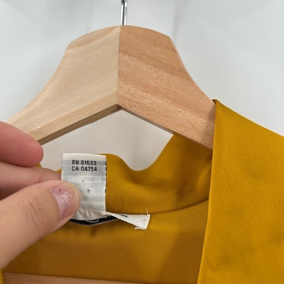 Kenneth Cole New York Cow Neck - Long Sleeve Small - Picture 4 of 6